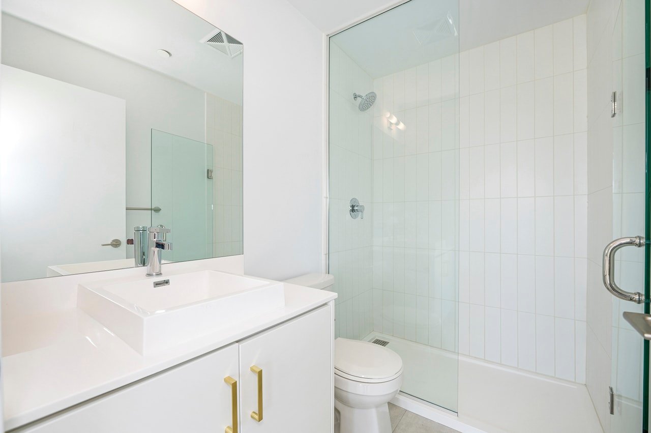 251 Manitoba St Unit: 117