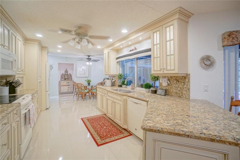 131 NW 84Th Way