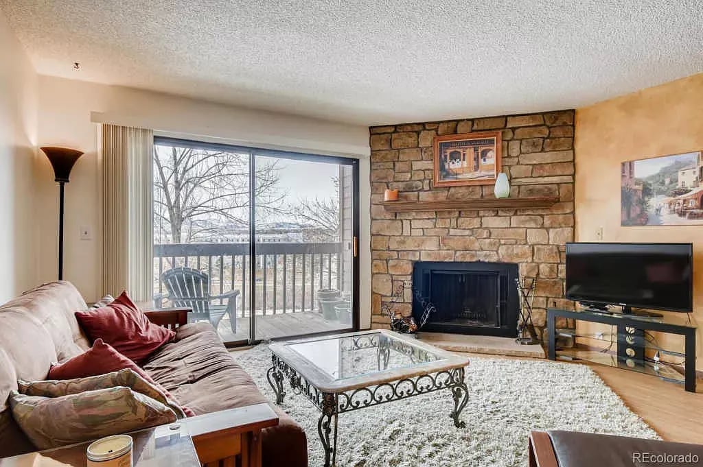 437 Wright St, Apt 30