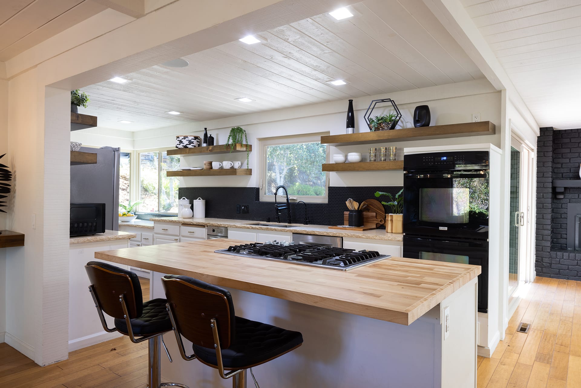 Sunny Outdoor Living - 23 Seca Place