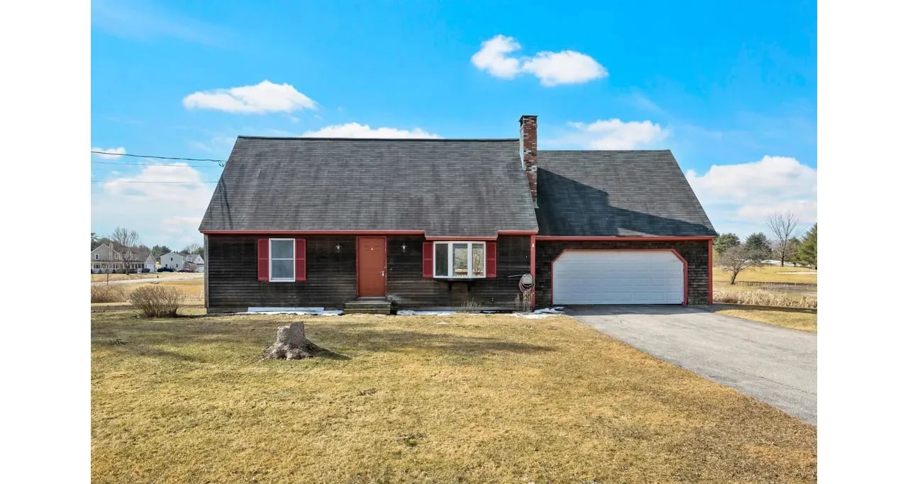 New Listing! 849 Limerick Road, Arundel, ME 04046 – $499,995