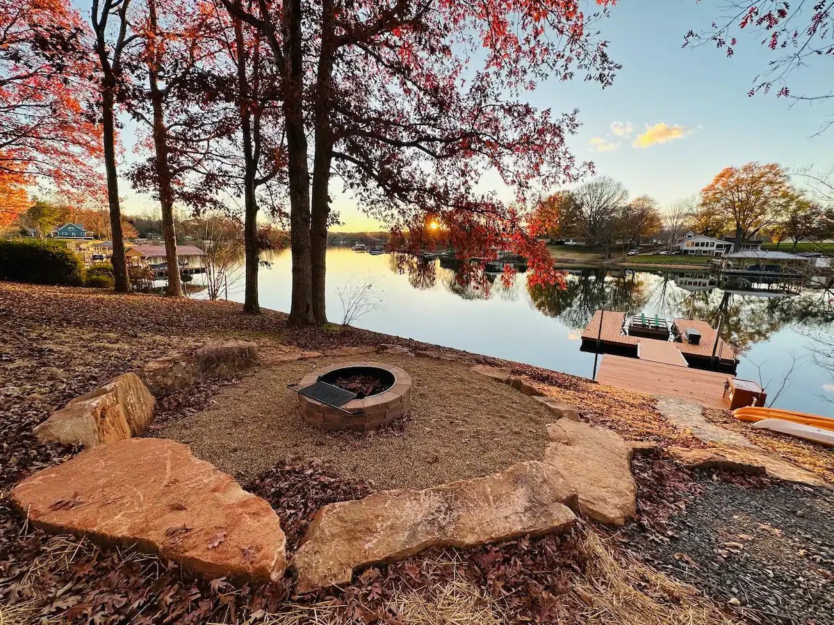 Lakefront Cabin - Lookout Lodge - on Lake Norman