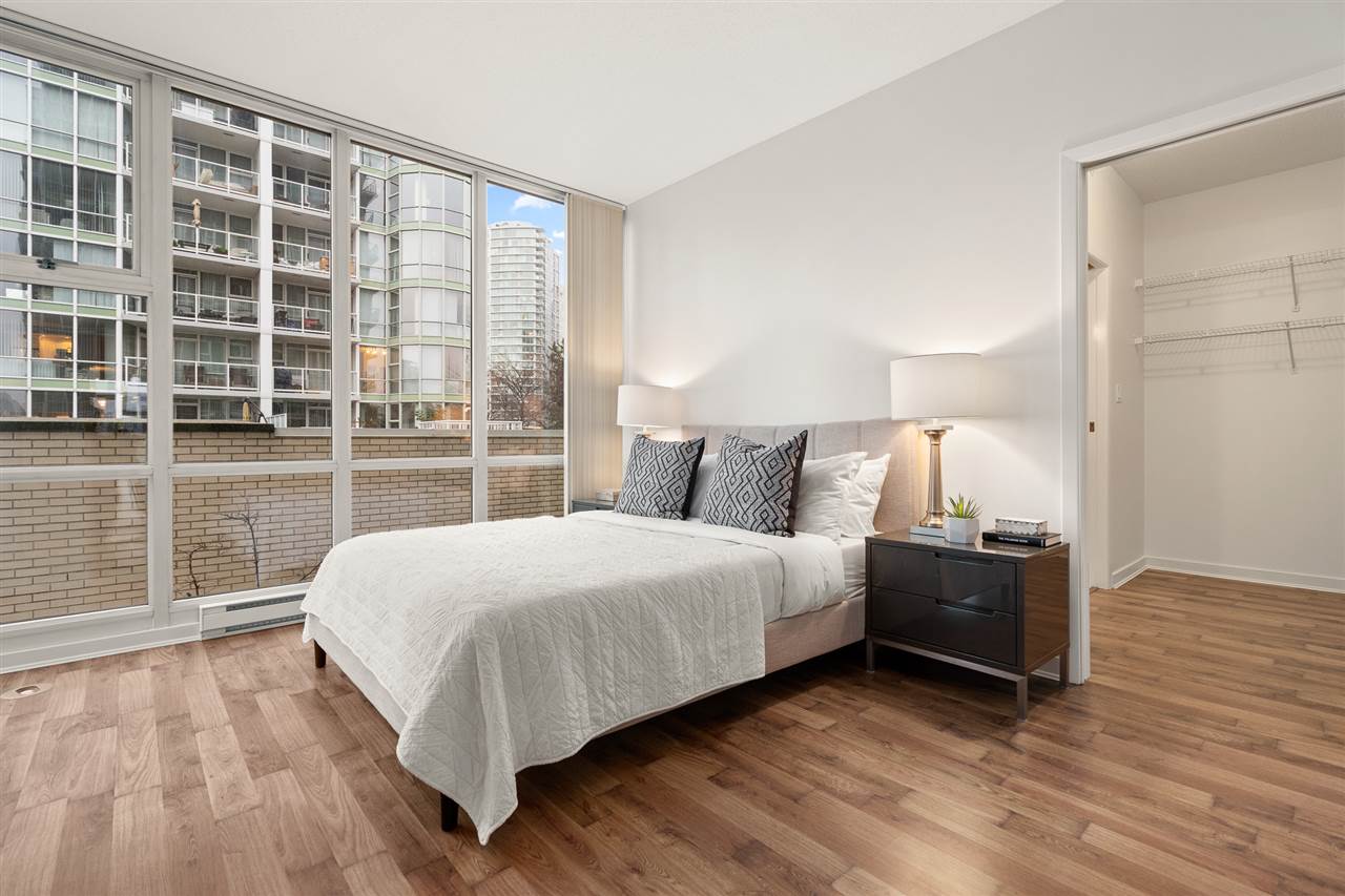 502-1099 Marinaside Crescent, Vancouver