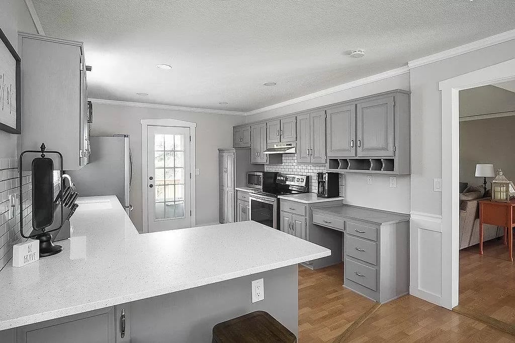 1440 W Prairie Terrace