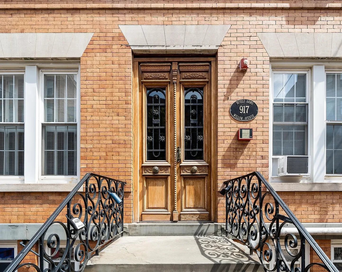917 WILLOW AVE, #5N