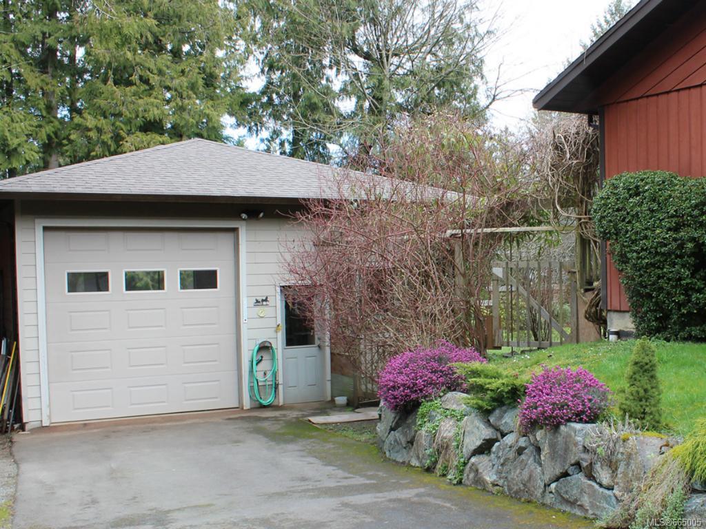 1032 Readings Dr, North Saanich