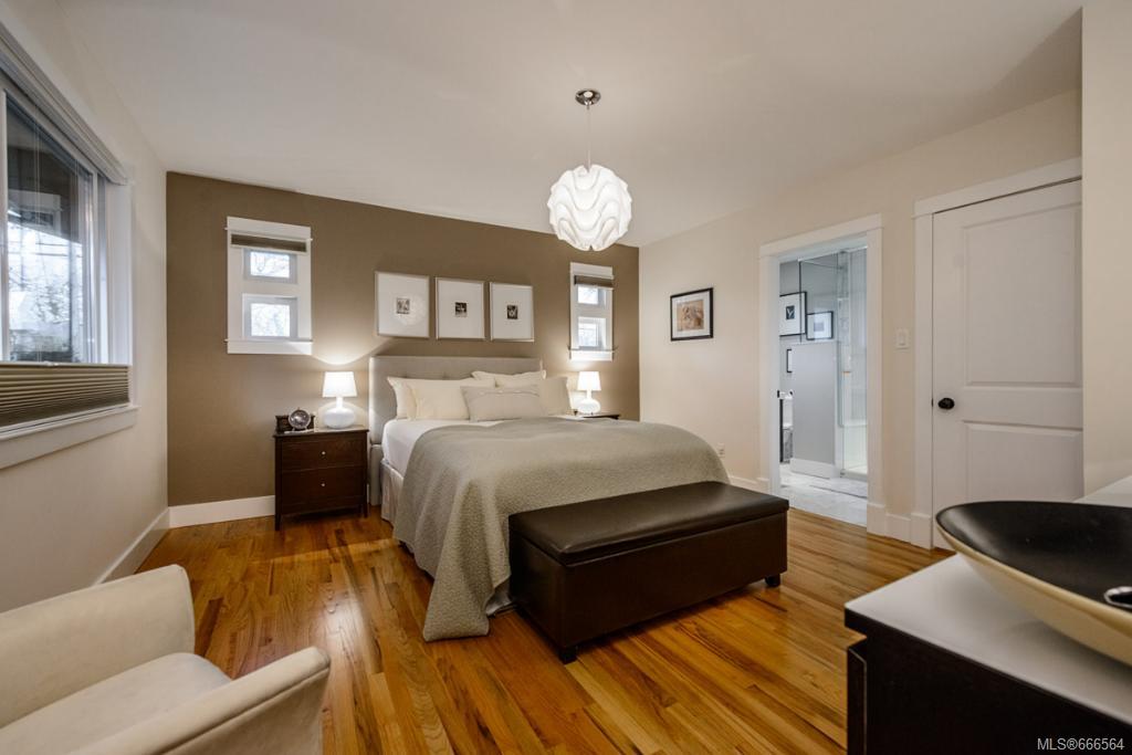 3155 Westdowne Rd, Oak Bay