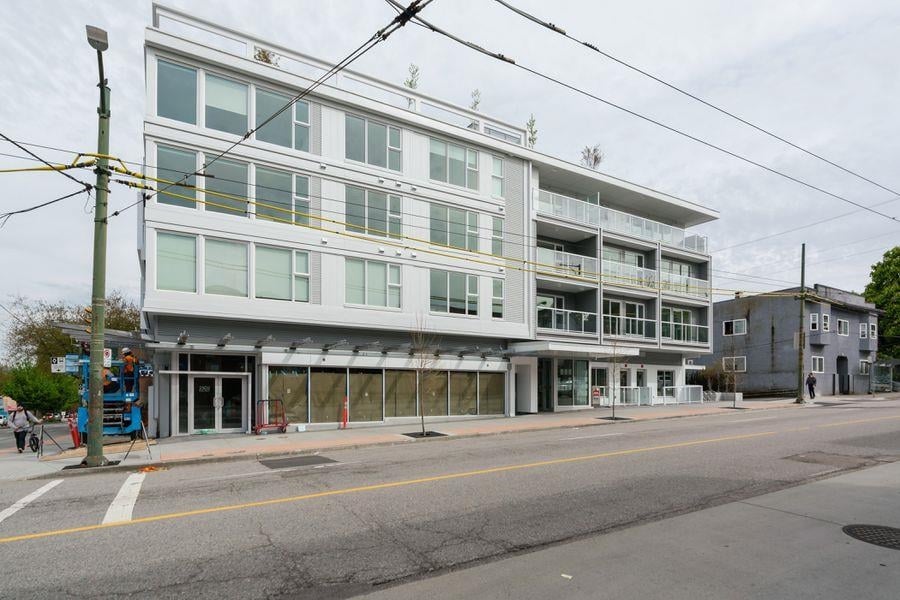 310-2508 Fraser St