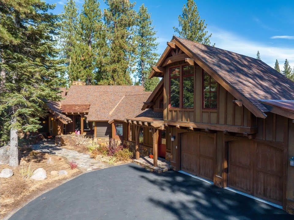 9010 Versant Court | Truckee, CA