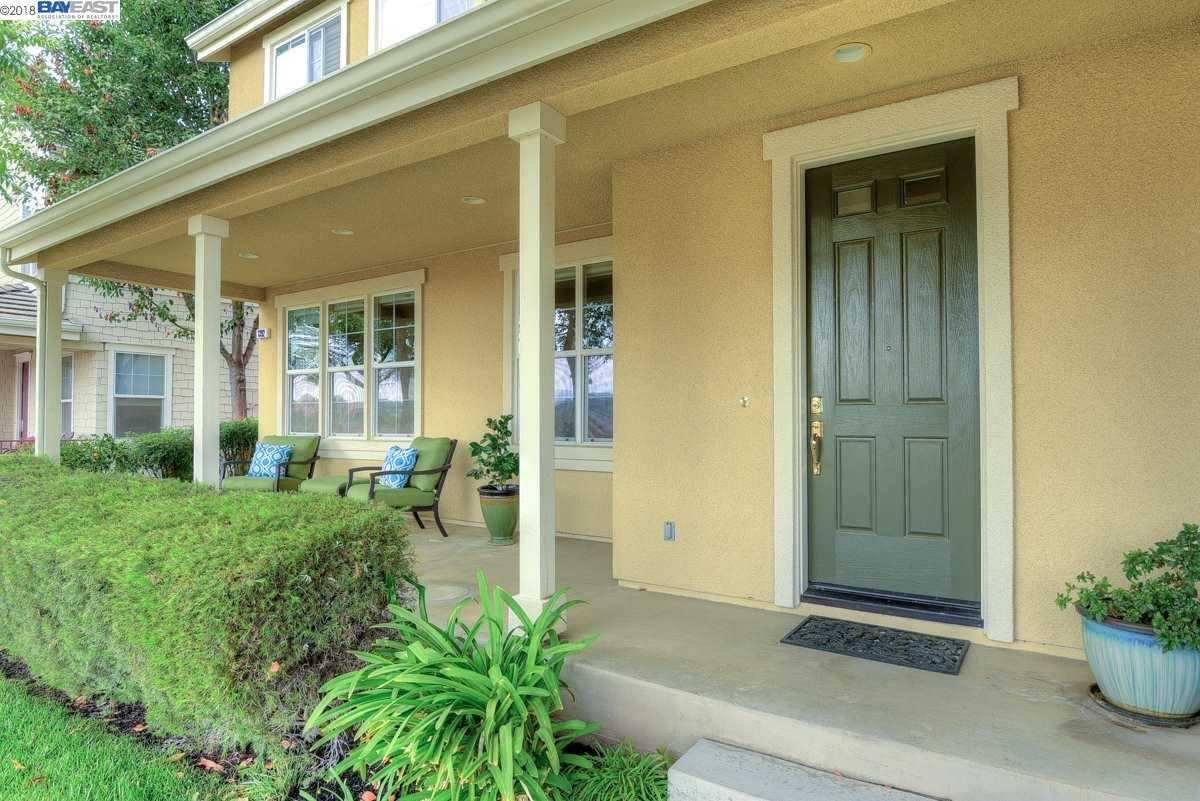1392 Oak Vista Way