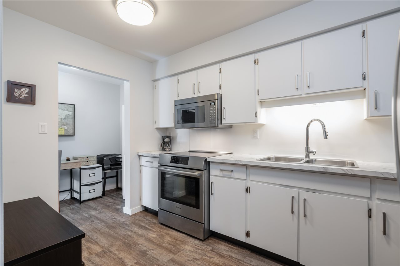 210-5294 204 St