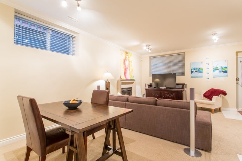 27B Glenmore Dr