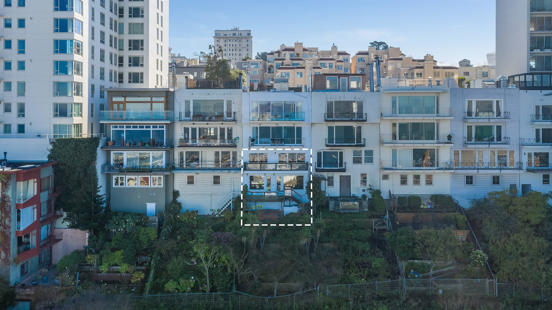San Francisco Heaven - 1034 Chestnut Street