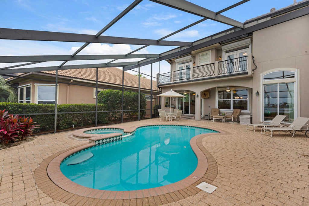 4708 Seastar Vista