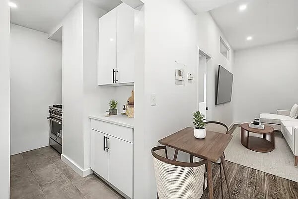 257 Water Street, Apt 5B