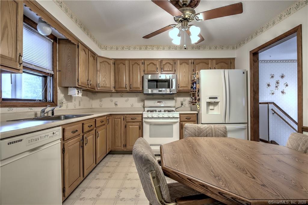 28 Twin Circle Rd
