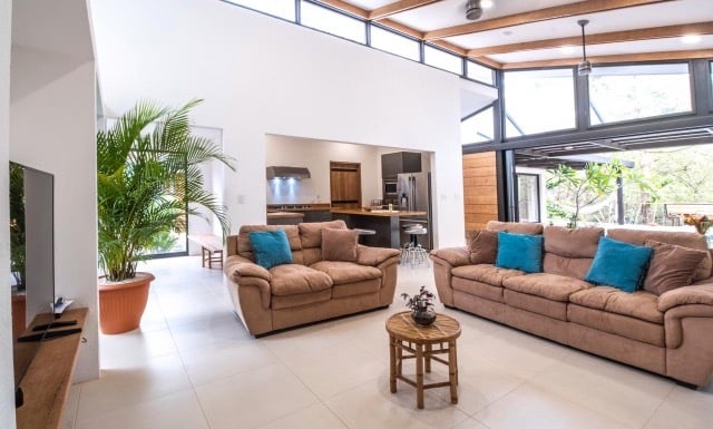 Tropical Gated Home with Pool, Jaco, Puntarenas