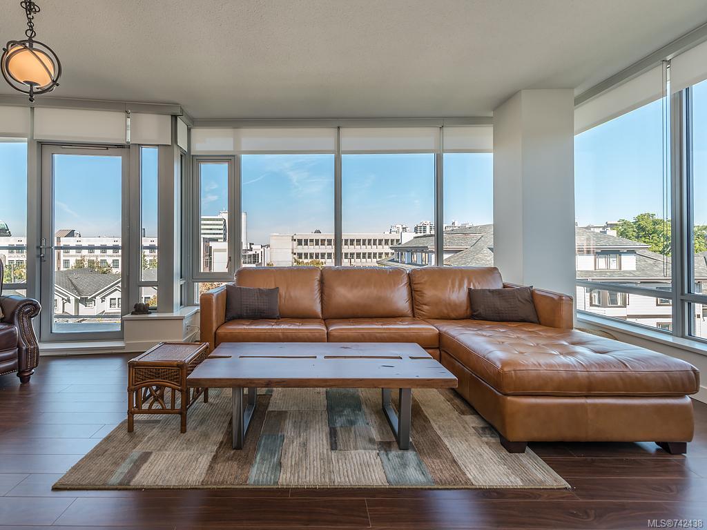 507-646 Michigan St