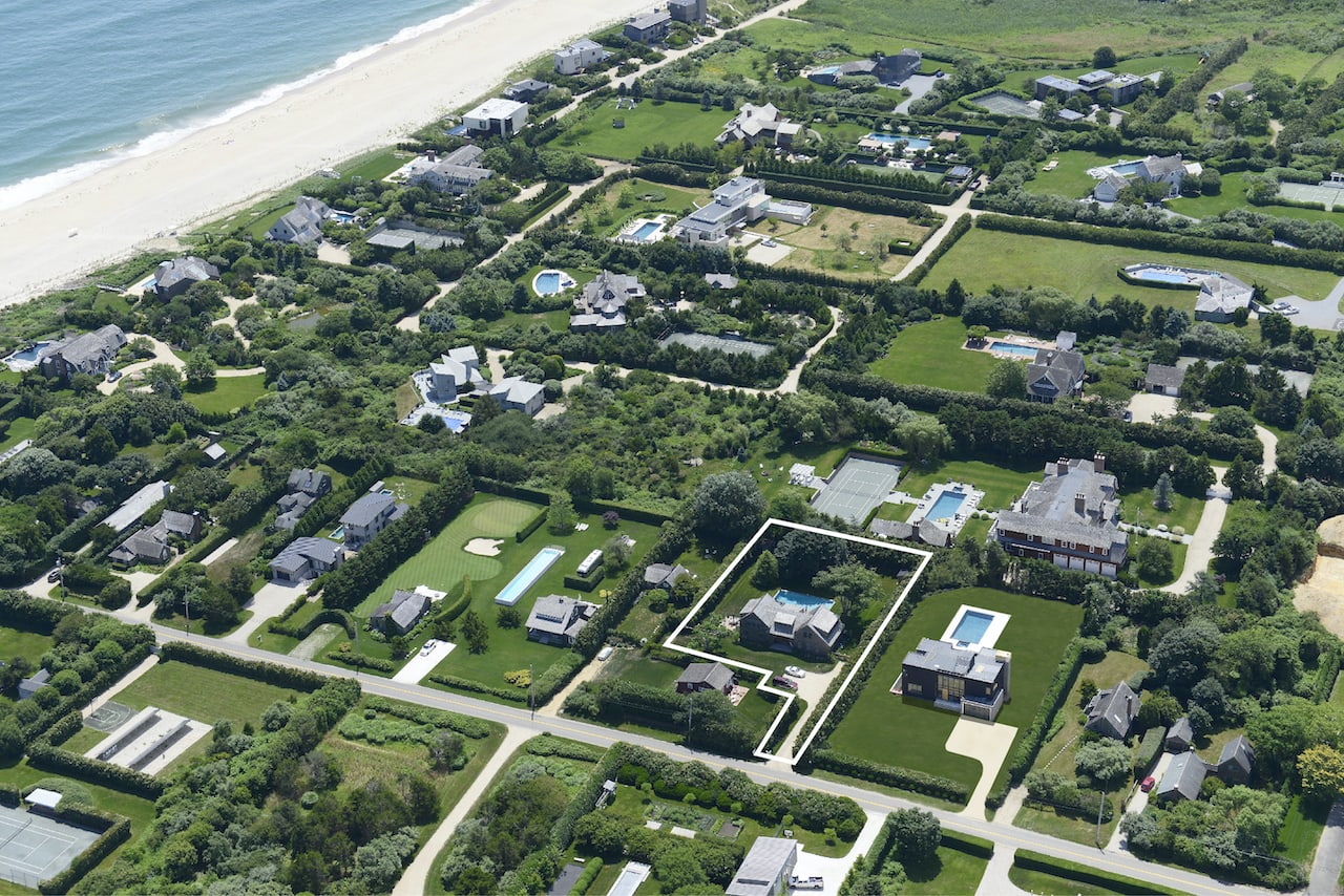 THE PERFECT SUMMER RENTAL LOCATION, SAGAPONACK SOUTH, CLOSE TO OCEAN BEACH