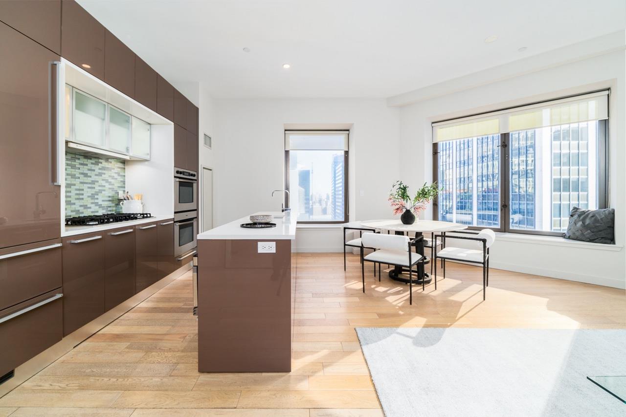 75 Wall Street, Apt 22-C