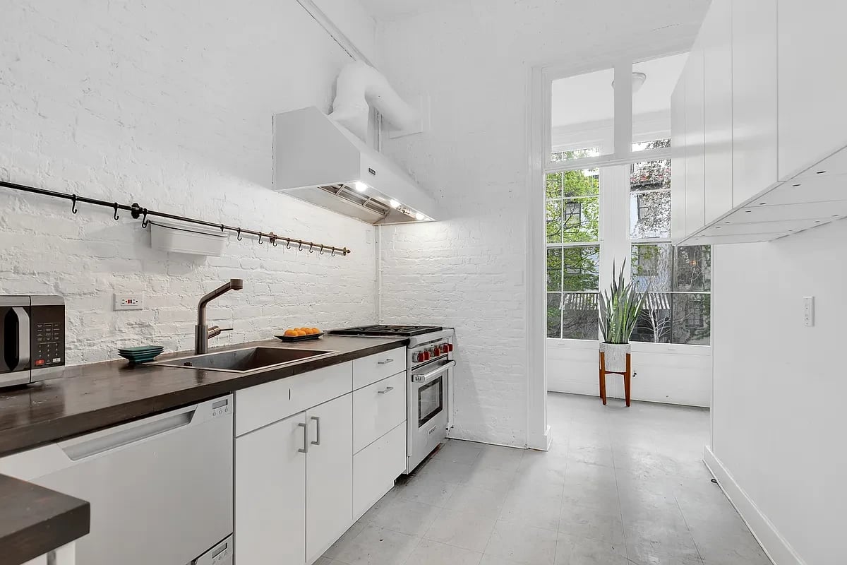 27 BANK ST UNIT 5