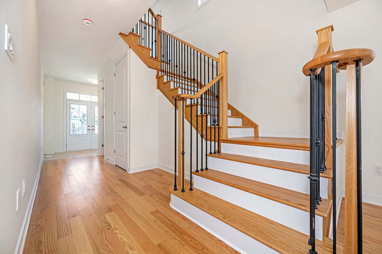 194 Aviron Cres