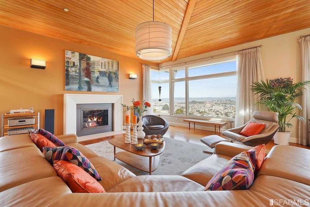75 Zircon Place
