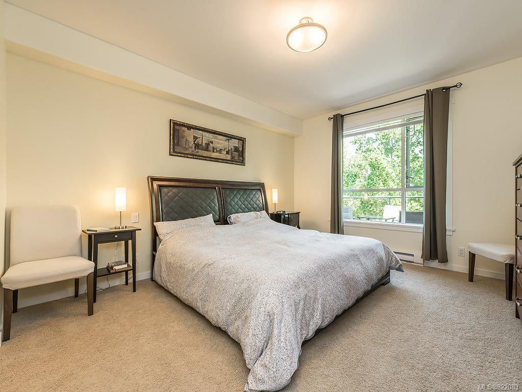 304-330 Waterfront Cres