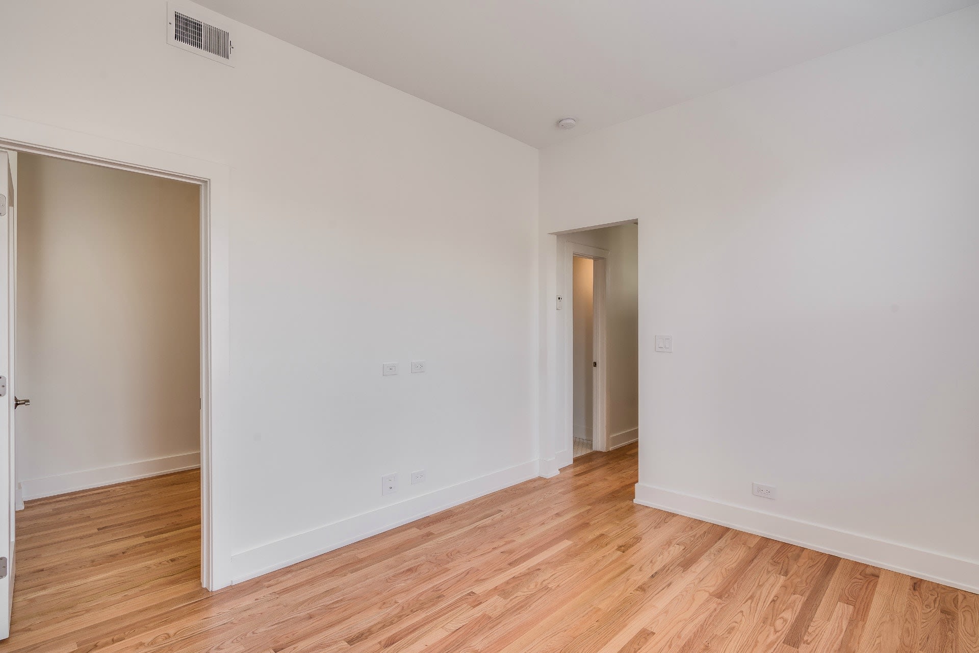 2060 N Damen Avenue #3E