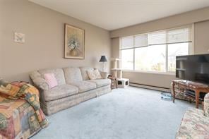 1841-1843 Laval Ave