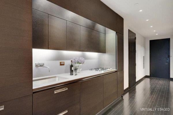 20 Pine Street, Apt 909