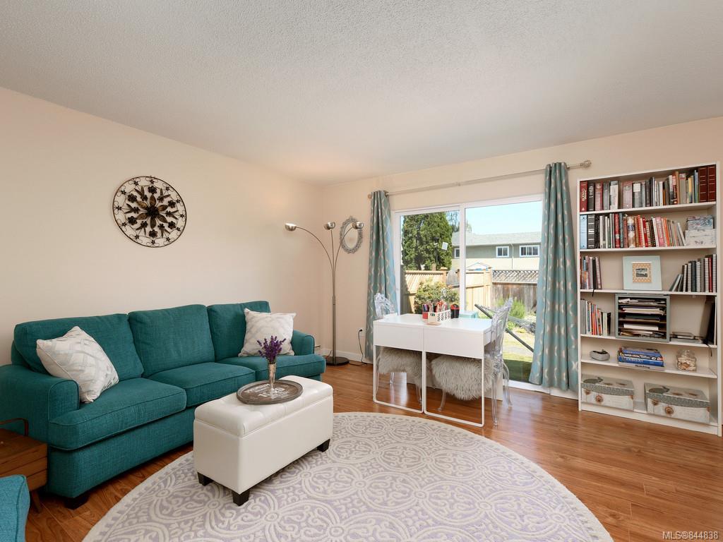 3-10070 Fifth St, Sidney