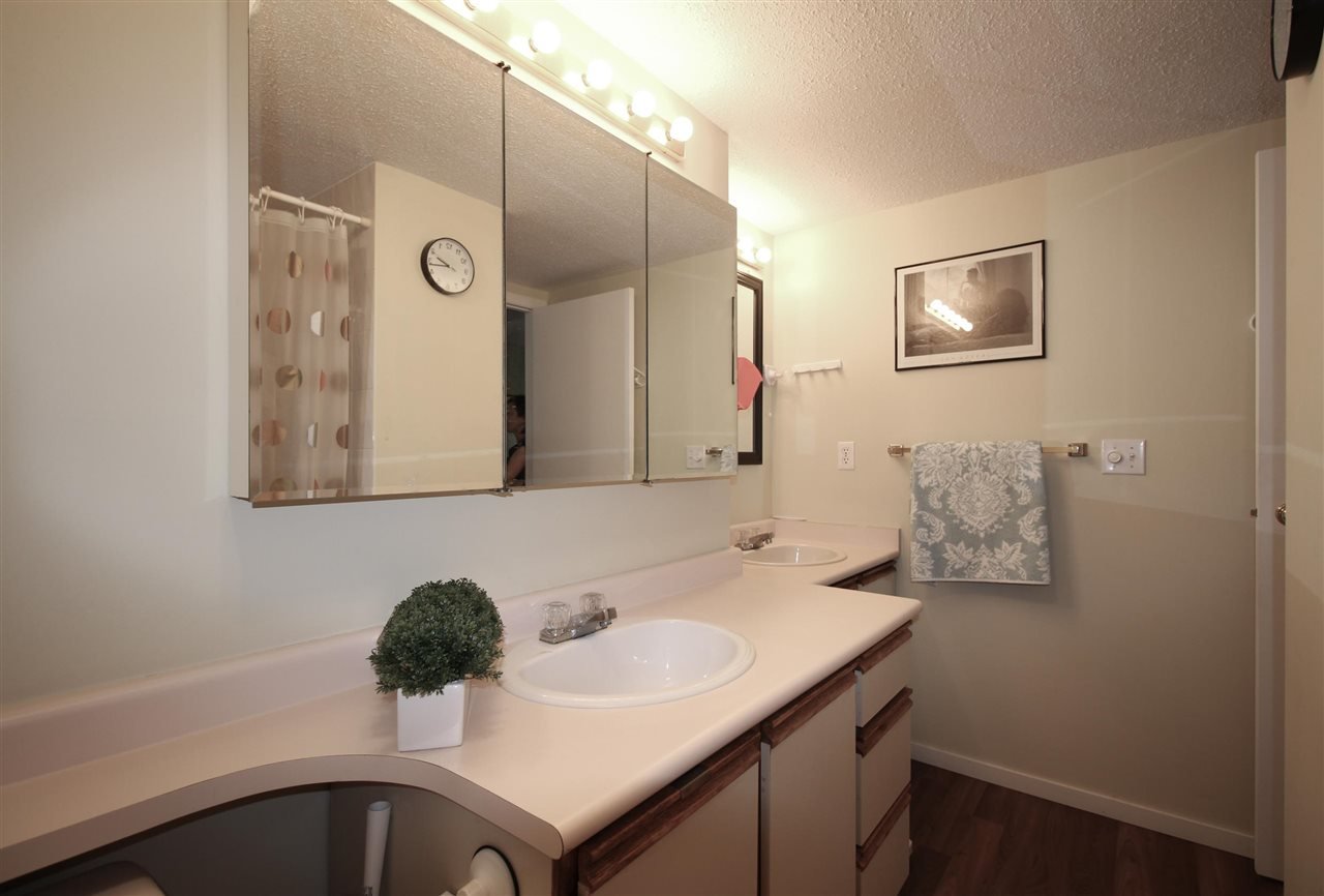 303-2344 Atkins Ave