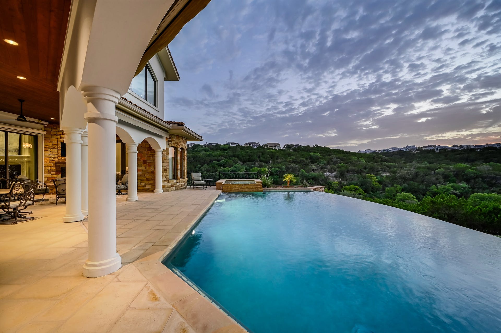 Rough Hollow Lakeway