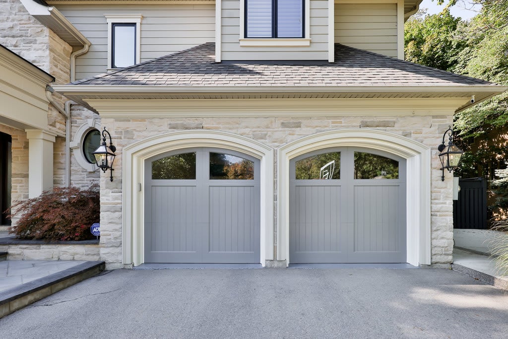 2015 Elmhurst Avenue, Oakville