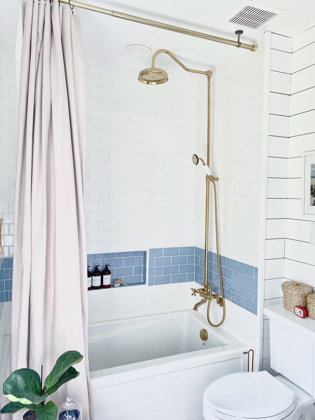 House Tour: Coastal Prep