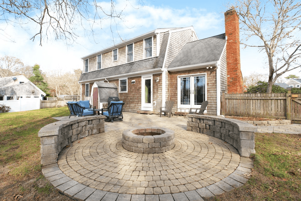 66 Ryder Rd