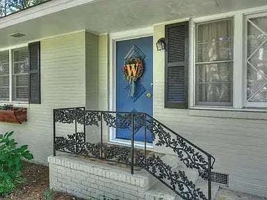 508 Henderson Dr