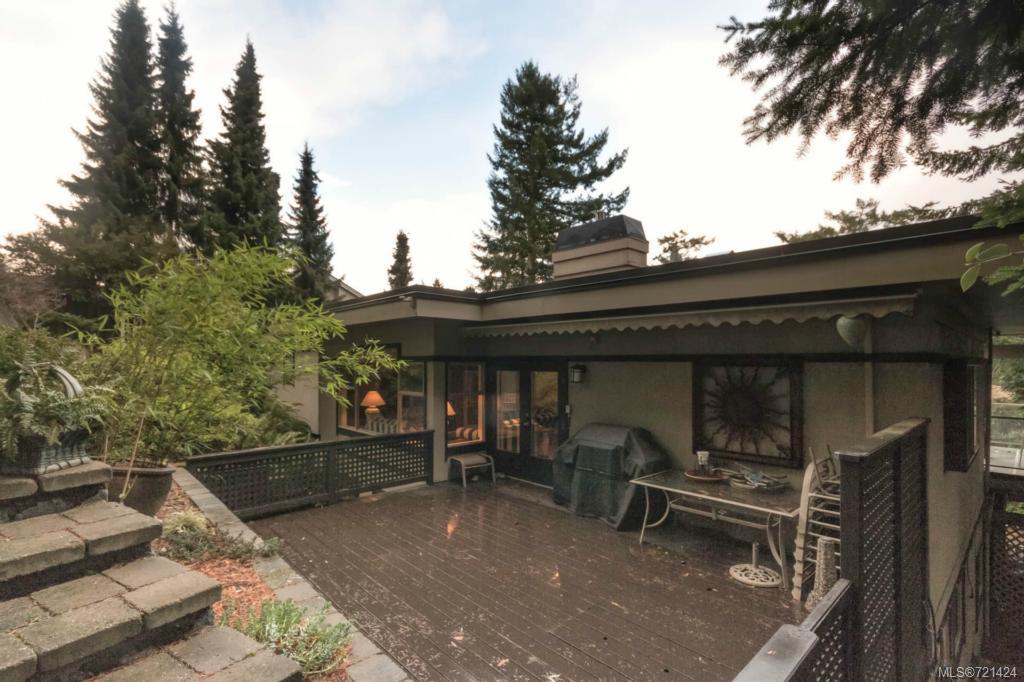 4656 Boulderwood Dr