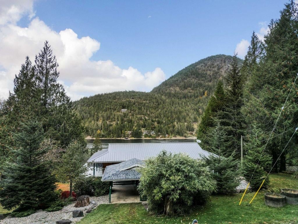 12815 Sunshine Coast Hwy
