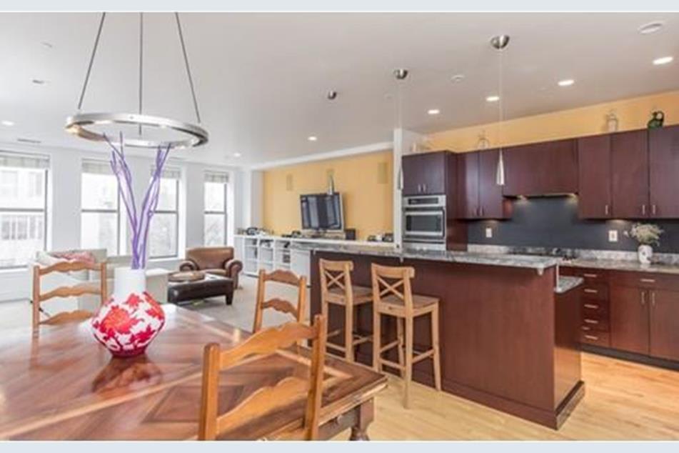 1280 Washington #301