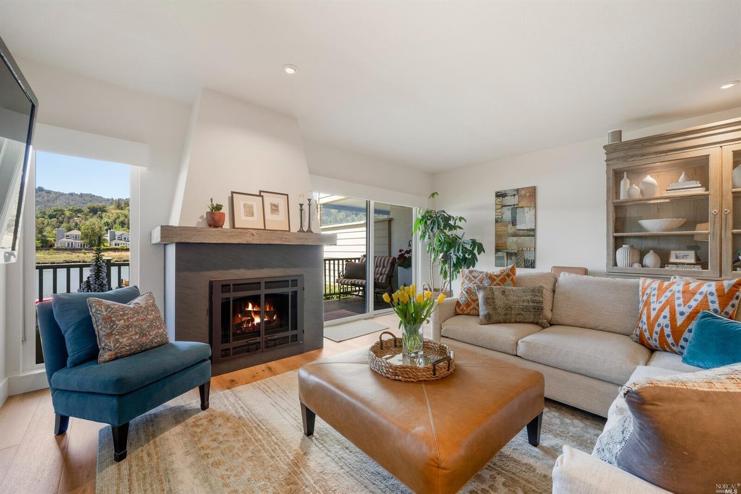 1125 S Eliseo Dr
