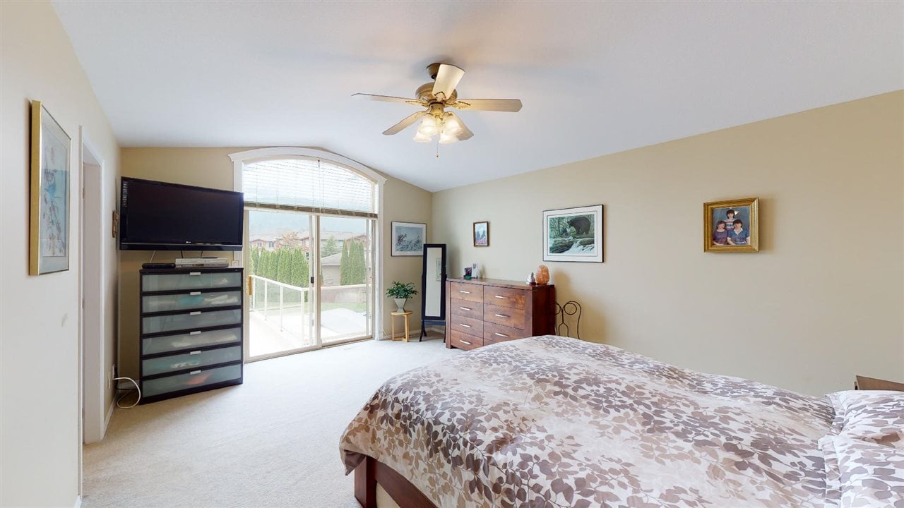 1020 Tantalus Pl