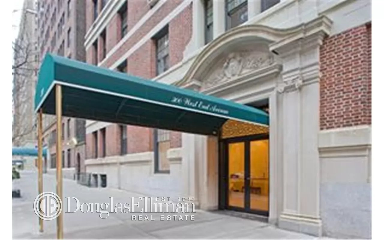 300 West End Avenue Unit: 5A