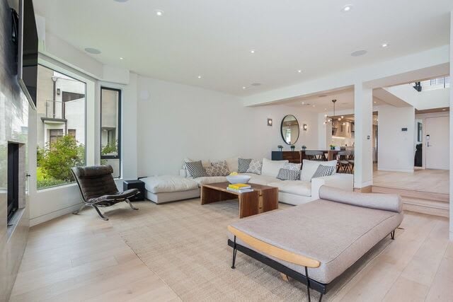 17 Sea Colony Drive