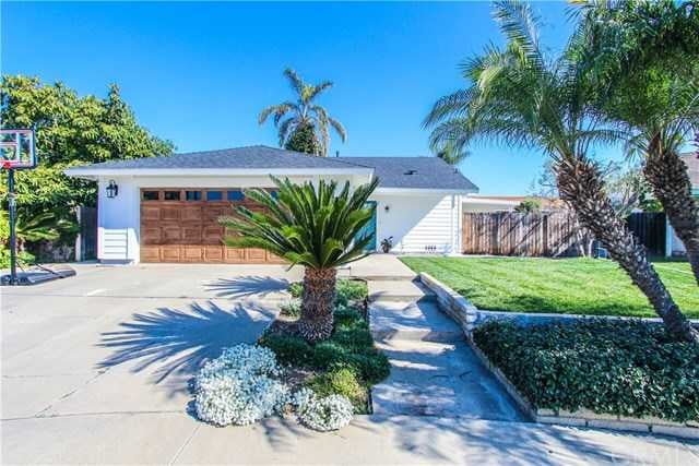 4921 Flagstar Circle