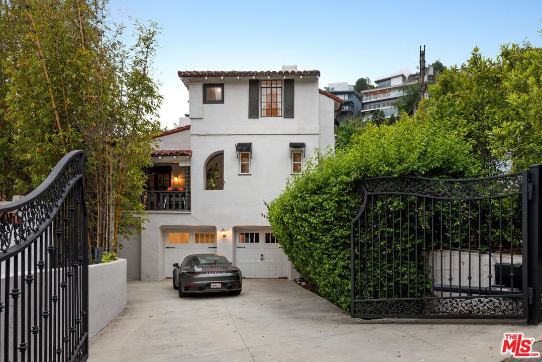 Stunning Sunset Strip Adjacent Spanish