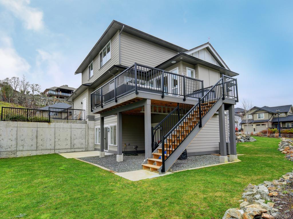 1401 Grand Forest Close