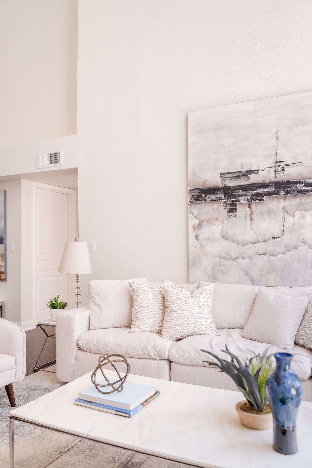 1633 S Bentley Ave Unit: 305