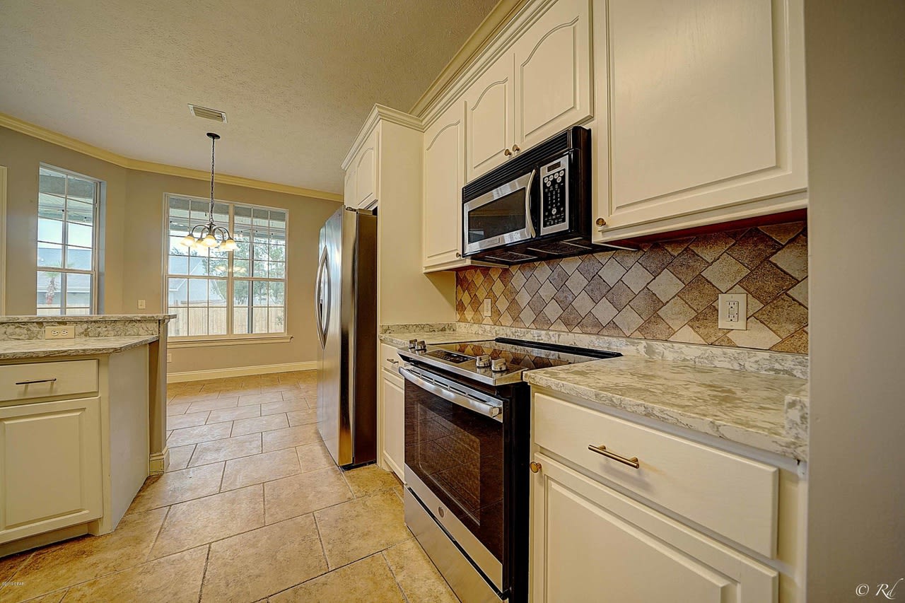 3506 Rosewood Circle